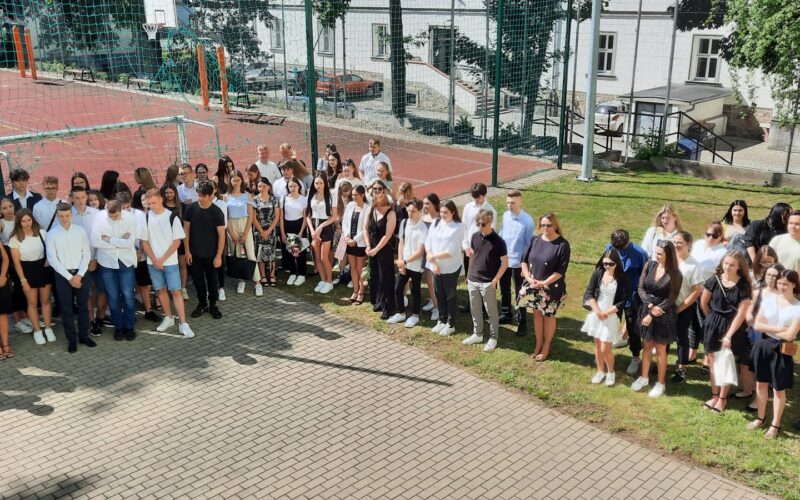 UROCZYSTE ZAKOŃCZENIE ROKU SZKOLNEGO 2021/2022