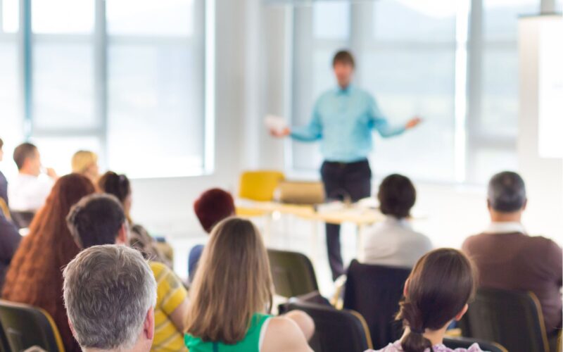 Spotkania uczniów klas pierwszych z wychowawcami