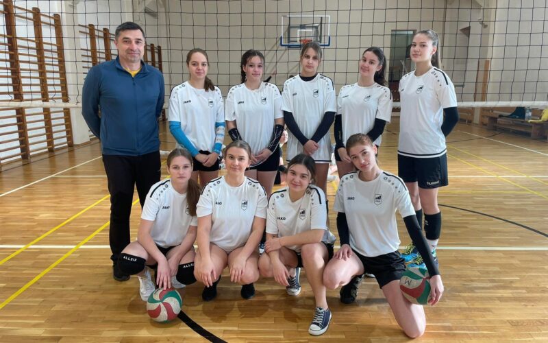 II miejsce naszych dziewczyn na Mistrzostwach Nysy w siatkówce dziewcząt