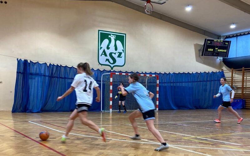 Awans drużyny dziewcząt