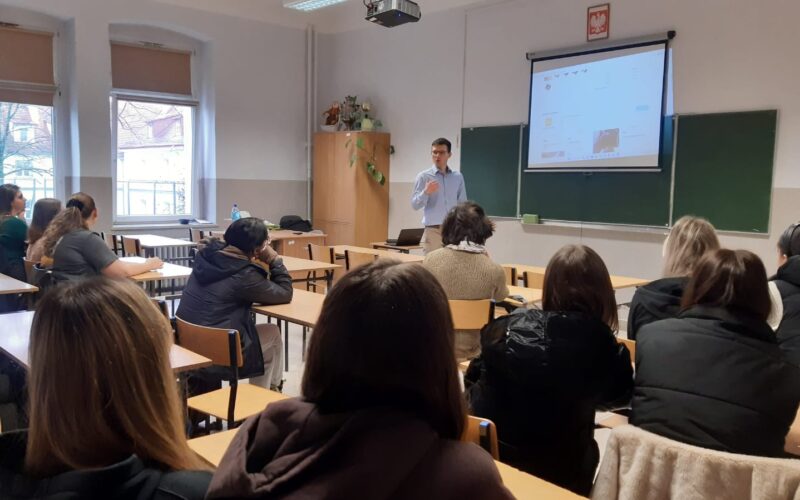 Młodzież z pr@wem na czasie w ZSE