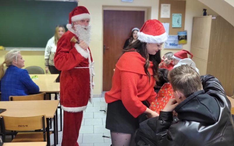 Mikołaj w Ekonomiku