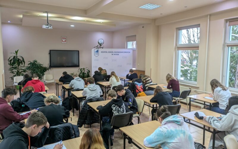 Szkolna Olimpiada Języka Angielskiego 2025