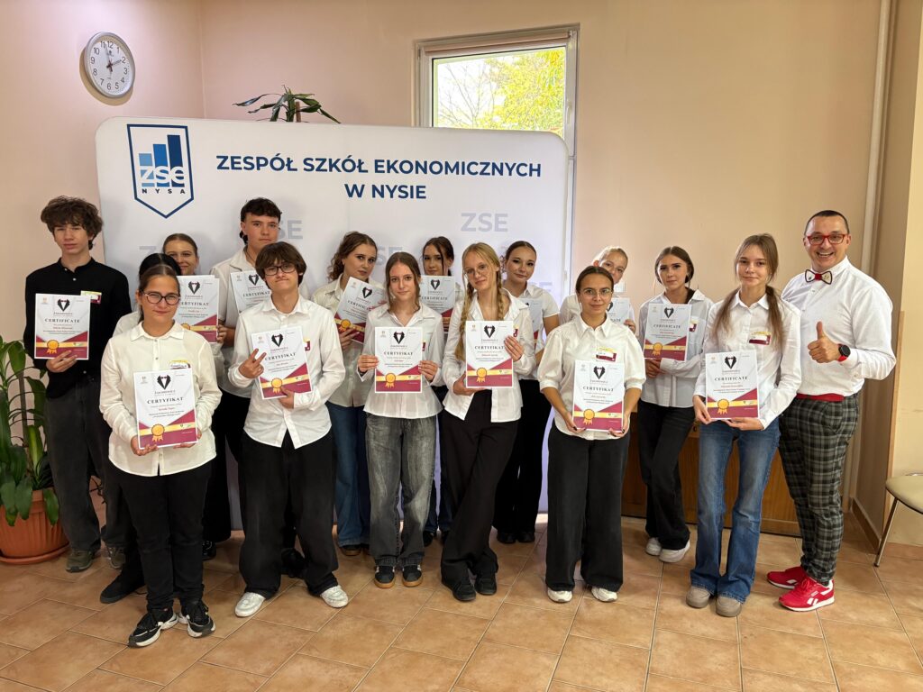 Taca w dłoń i wchodzimy na wyższy poziom obsługi Gościa! gr.1